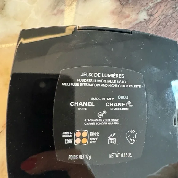 JEUX DE LUMIÈRES  Chanel Multi-Use Eyeshadow and Highlighter Palette - Picture 4 of 4